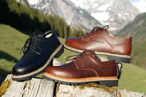Grenzenlos zwiegenähte Leder Halb Schuh Klassiker 259.- bis 289.-